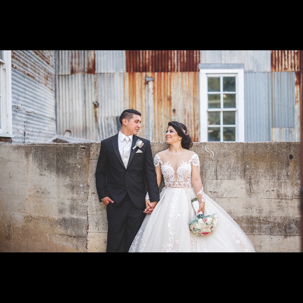 Meet your Posher, Javier